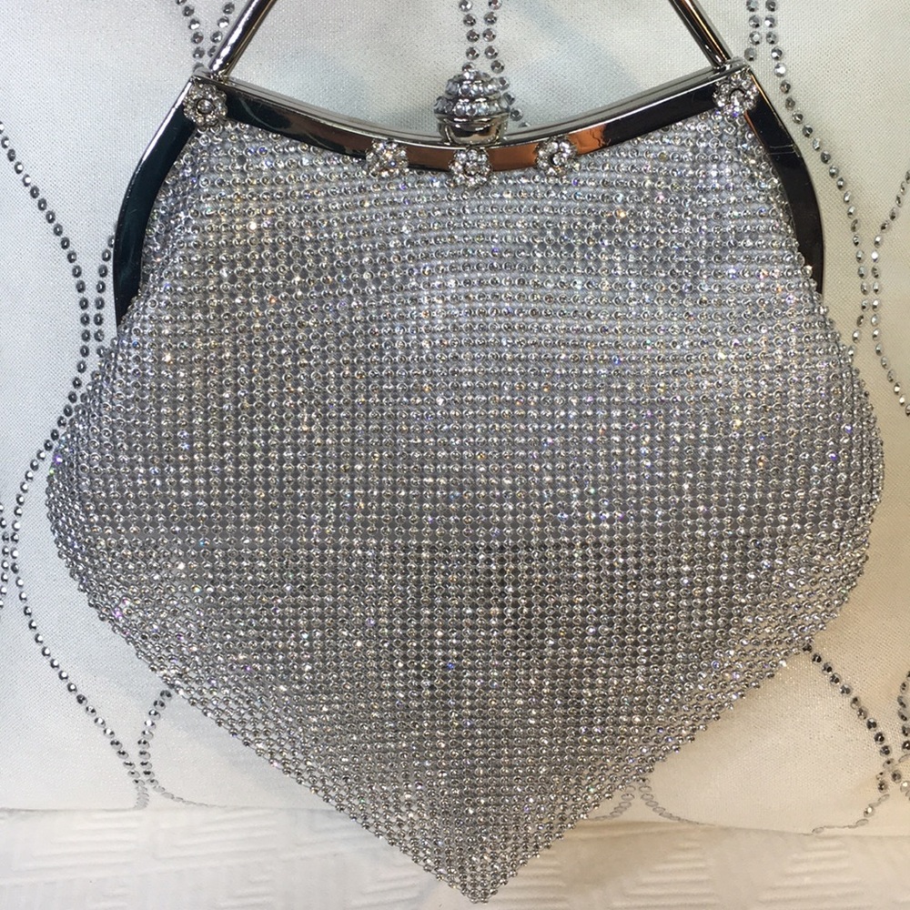 NEW!!  Clutch Purse w/ Sparkling Tiny Rhinestones